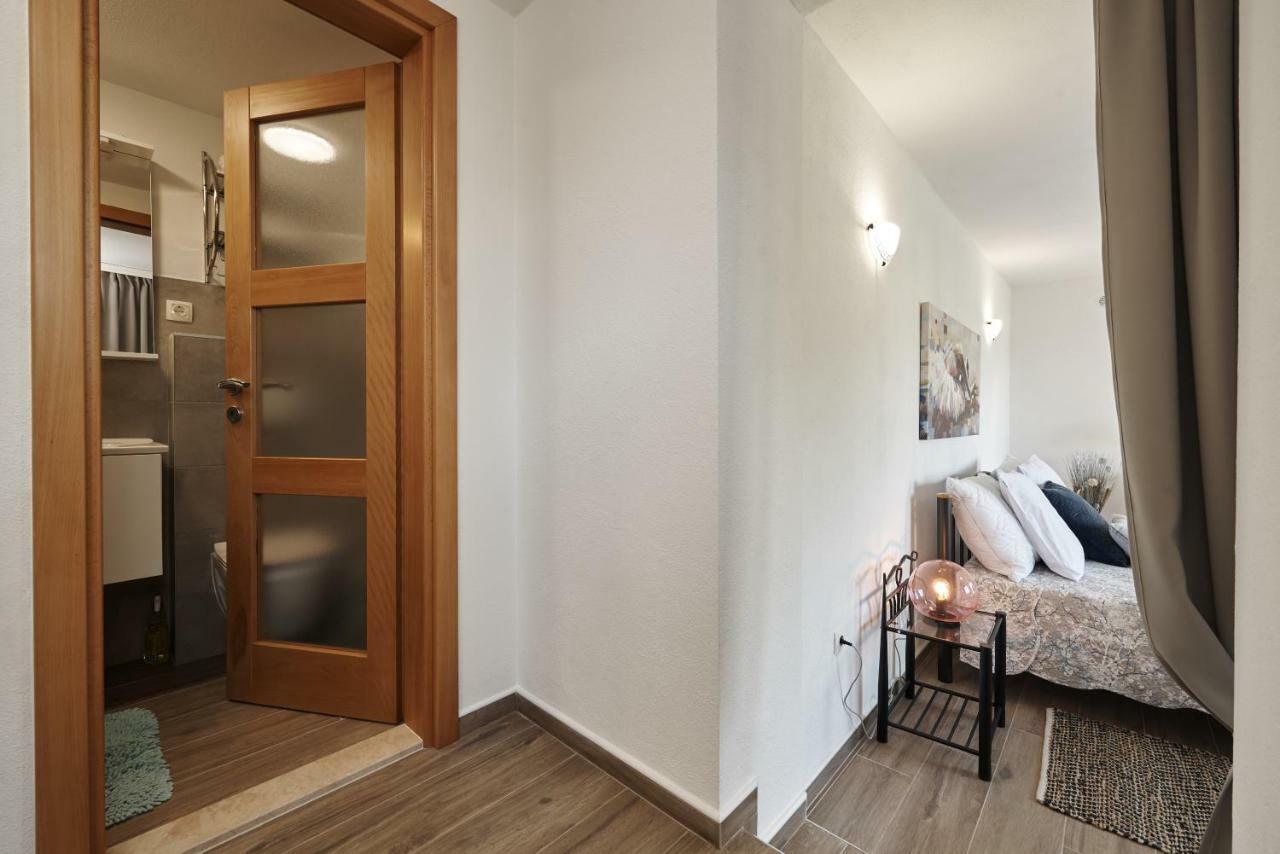 Beach House Blue Lagoon Okrug Gornji Luaran gambar